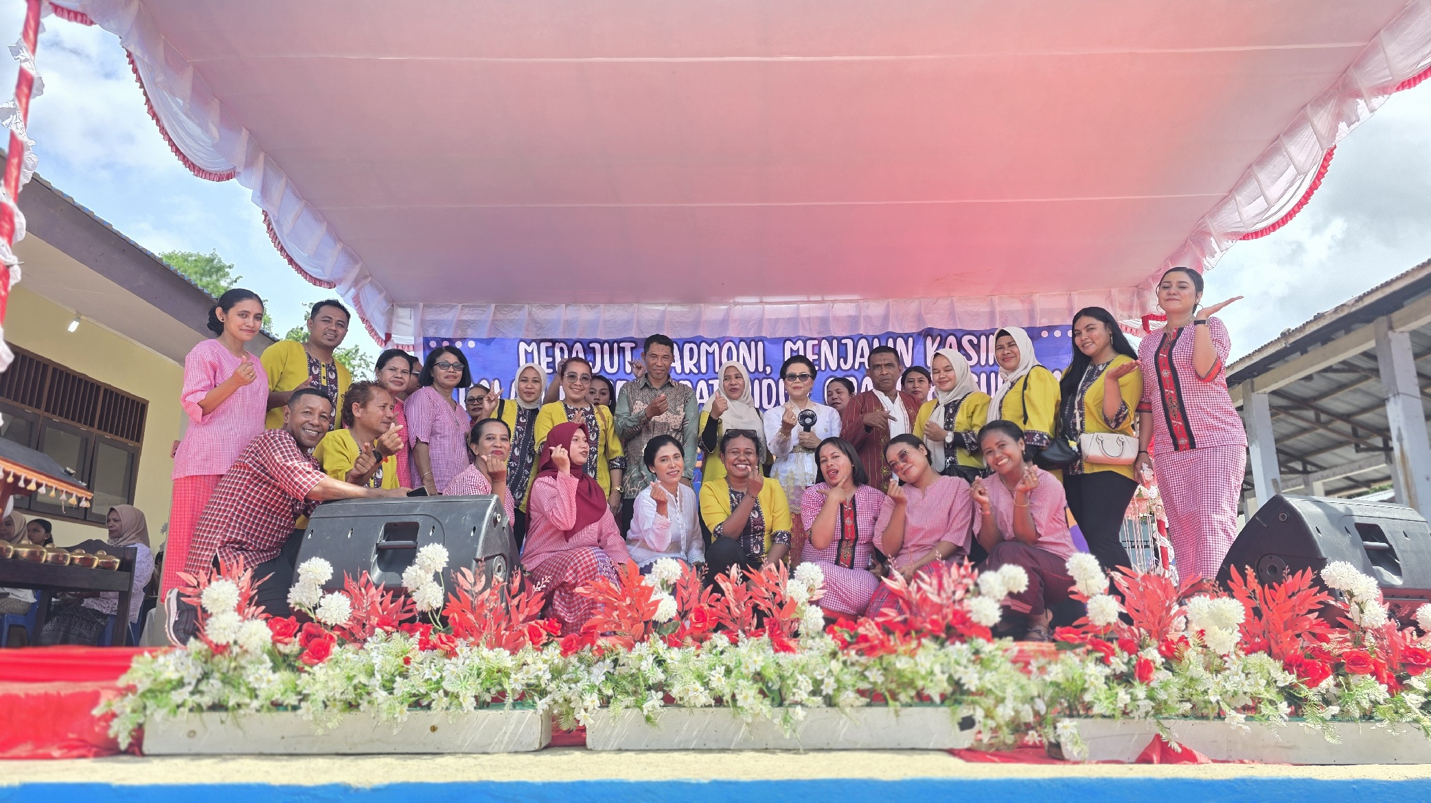 Panas Pela Pendidikan SMP Negeri 9 Ambon dan SMP Negeri 21 Maluku Tengah